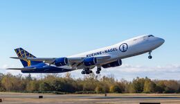 747-8F #1573_Kuehne+Nagel_Take-Off_Landing