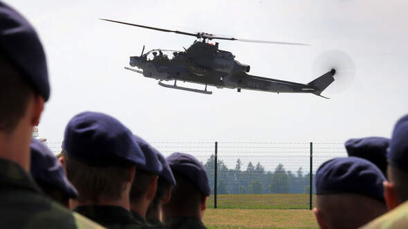 AH-1Z im Flug