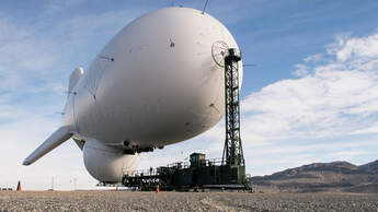 Aerostat Fesselballon an Station