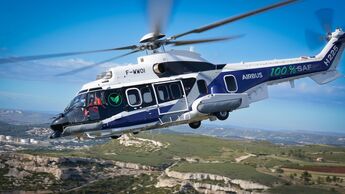 Airbus Helicopters benutzt eine H225 für Tests mit 100 Prozent nachhaltigem Kraftstoff.