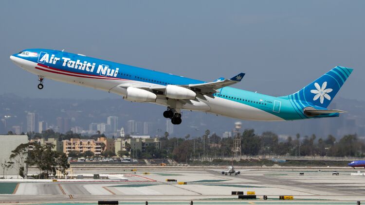 An Air Tahiti Nui Airbus 340-300 takes off from Los Angeles