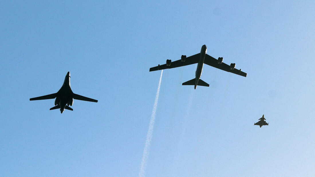 US-Bomber über Hauptstadt: NATO-Gruß An Schweden | FLUG REVUE