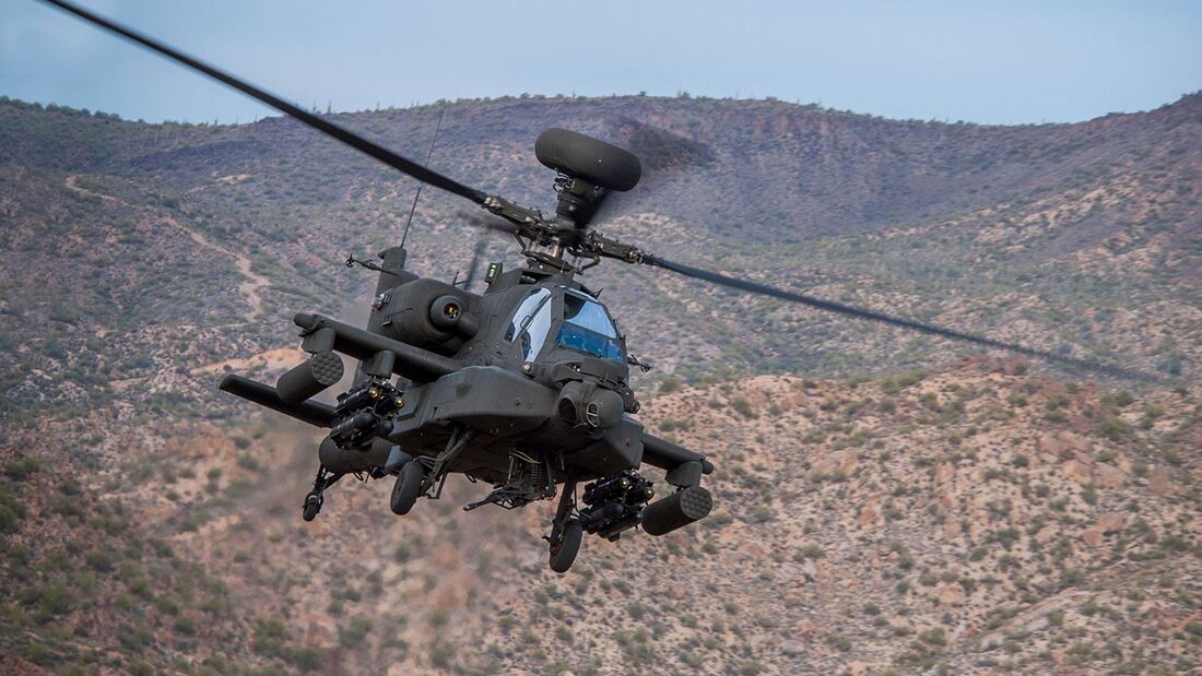 Boeing AH-64 Apache.