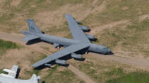Boeing B-52H in der Wüste