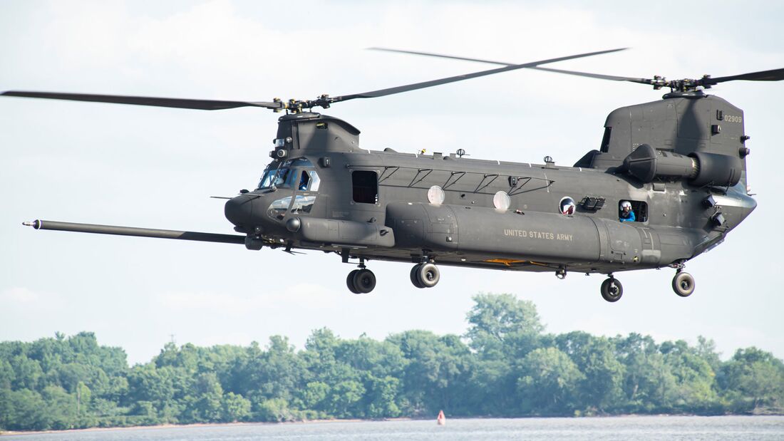 Boeing hat am 1. September 2020 den ersten MH-47G Block II Chinook an das Special Operations Command übergeben.