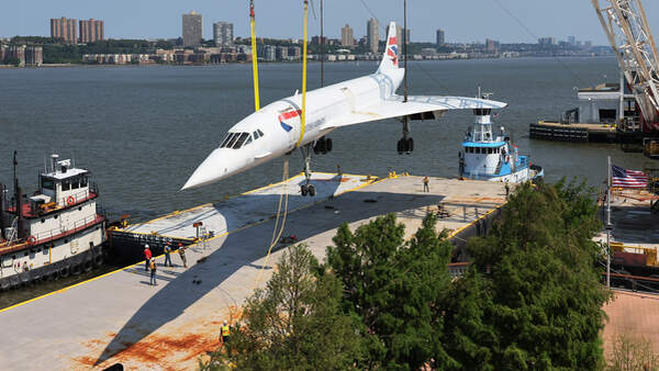 Concorde Airliner Lifted Off New York's Intrepid Museum With Crane For Restoration