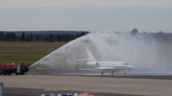 Dassault Falcon 2000LX ausgerüstet als ISTAR-Forschungsflugzeug des DLR kommt am 31. Janaur 2020 in Braunschweig an.