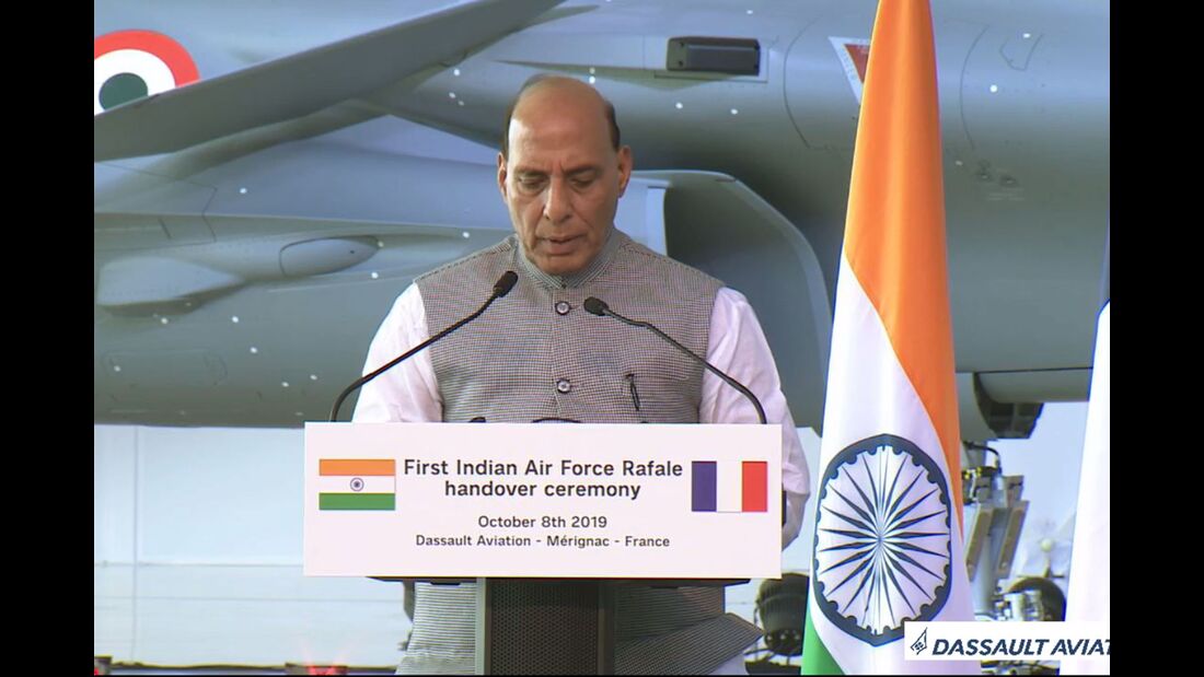 Dassault hat die erste Rafale an Indien übergeben.