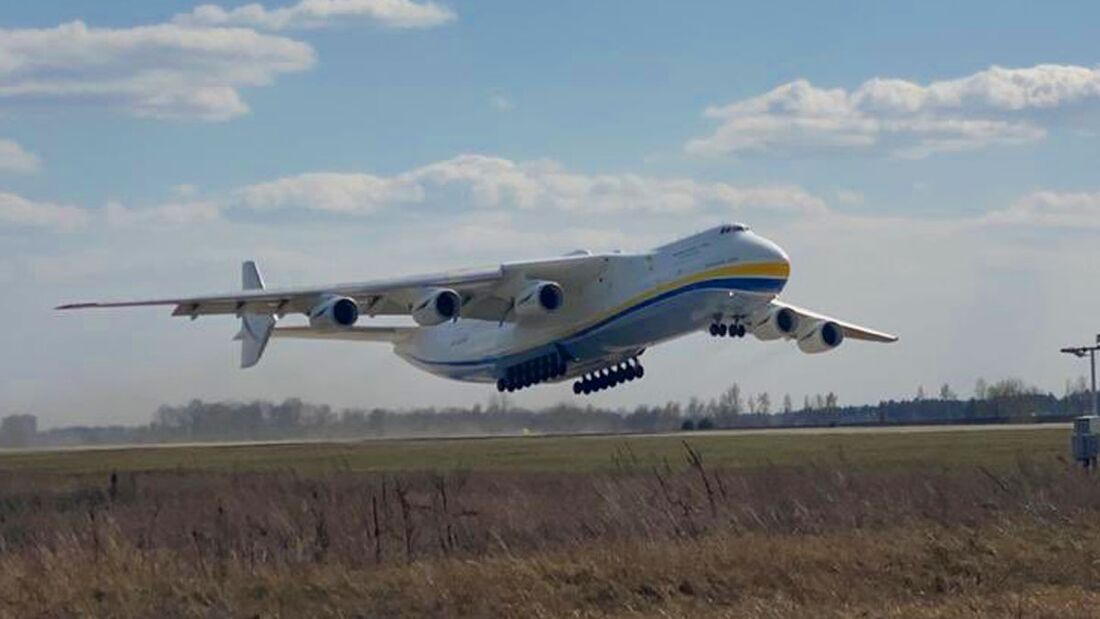 Die Antonow An-225 machte sich am 11. April 2020 auf zum ersten Einsatz nach einer 18-monatigen Überholung. 