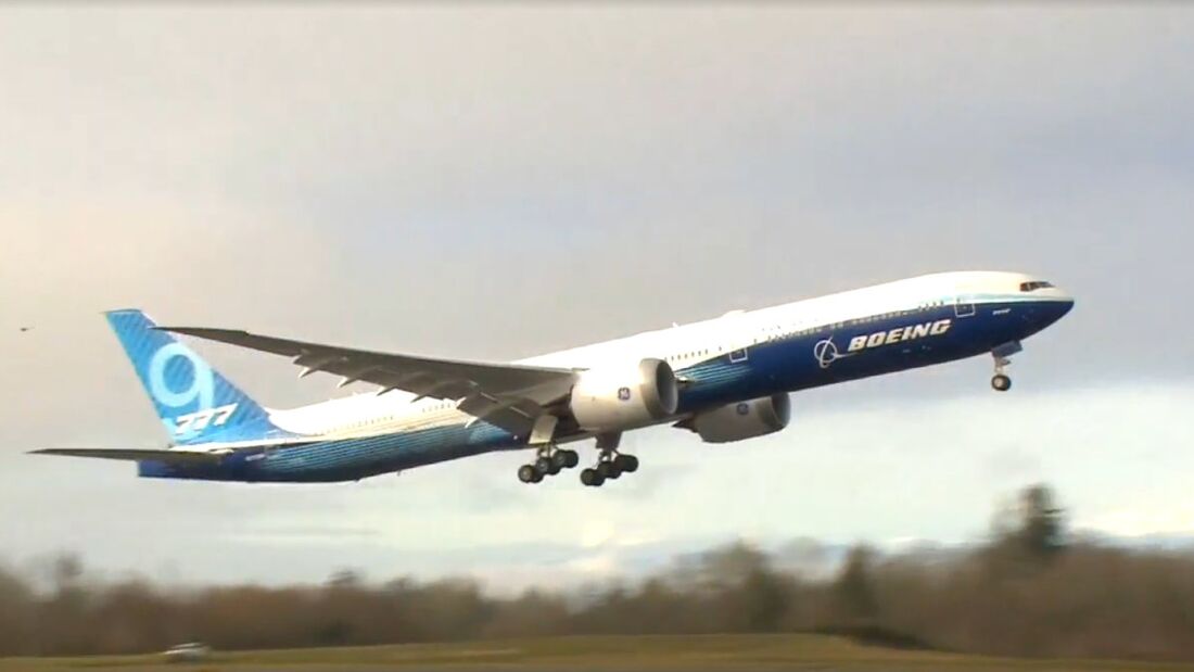 Die Boeing 777-9 startete am 25. Januar um 10:09 Uhr Ortszeit in Everett zum Erstflug.