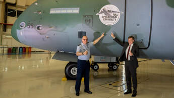 Die Embraer KC-390 hat bei den brasilianischen Luftstreitkräften die volle Einsatzbereitschaft erreicht. 