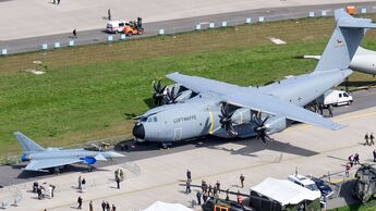 Die Luftwaffe wird wieder einer der größten Aussteller auf der ILA im Juni in Schönefeld.