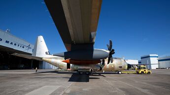 Die erste Lockheed Martin KC-130J für die Luftwaffe hat die Endmontagehalle in Marietta verlassen.