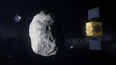 Die europäische Hera-Mission soll den Einschlag und die anschließende Bahnveränderung auf dem Asteroiden Didymoon untersuchen. 