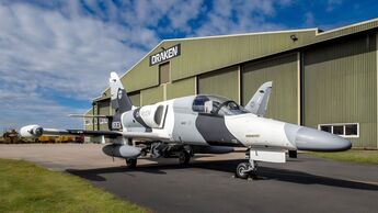 Draken benutzt L-159E für das  Projekt Red Air Aggressor Training Service (IRAATS) der RAF.