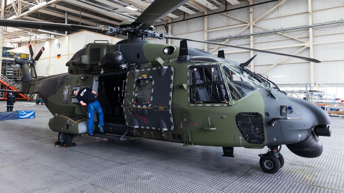EFW in Dresden führt Instandsetzungen von NH90 der Bundeswehr durch.