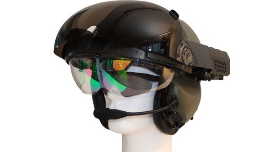 ESG hat die Laserschutzbrille visAIRion für die Hubschrauberbesatzungen der Bundeswehr entwickelt.