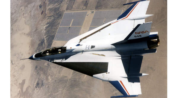 F-16XL im Flug Draufsicht