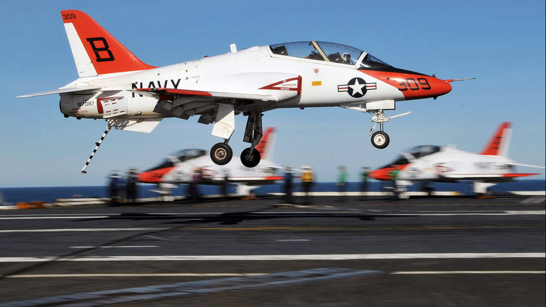 Flugzeugträgerlandung T-45C Goshawk