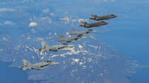 Formation F-35, Gripen, F/A-18