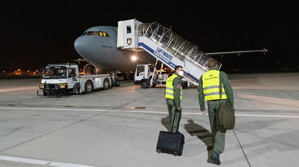 Für den Corona-Patiententransport aus Italien verwendete die Flugbereitschaft der Bundeswehr den Airbus A310 MRTT "August Euler".