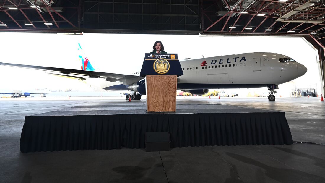 Governor Hochul Beaks Ground on the new Terminal 4 with Delta Airlines at John F. Kennedy International Airport