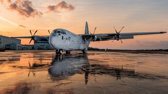 Indonesien beschafft fünf Lockheed Martin C-130J-30 Hercules.