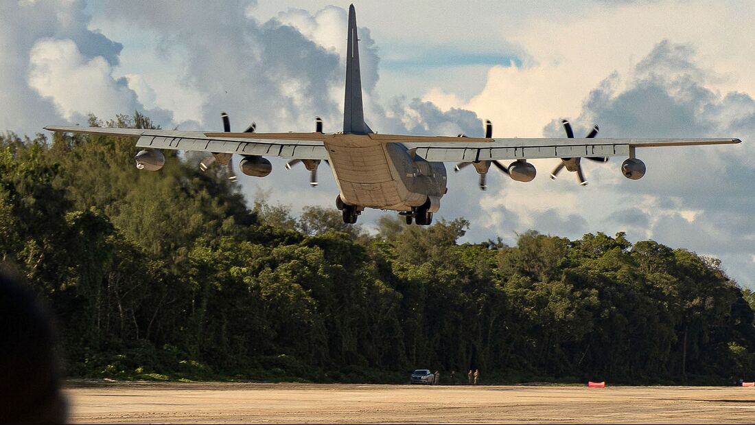 This is the Beginning of the End KC-130J-US-Marine-Corps-landet-auf-Flugfeld-von-Peleliu-article169Gallery-129b4873-2121185