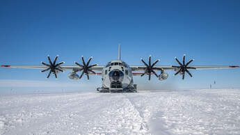 Lockheed Martin LC-130J der New York Air National Guard in Grönland.