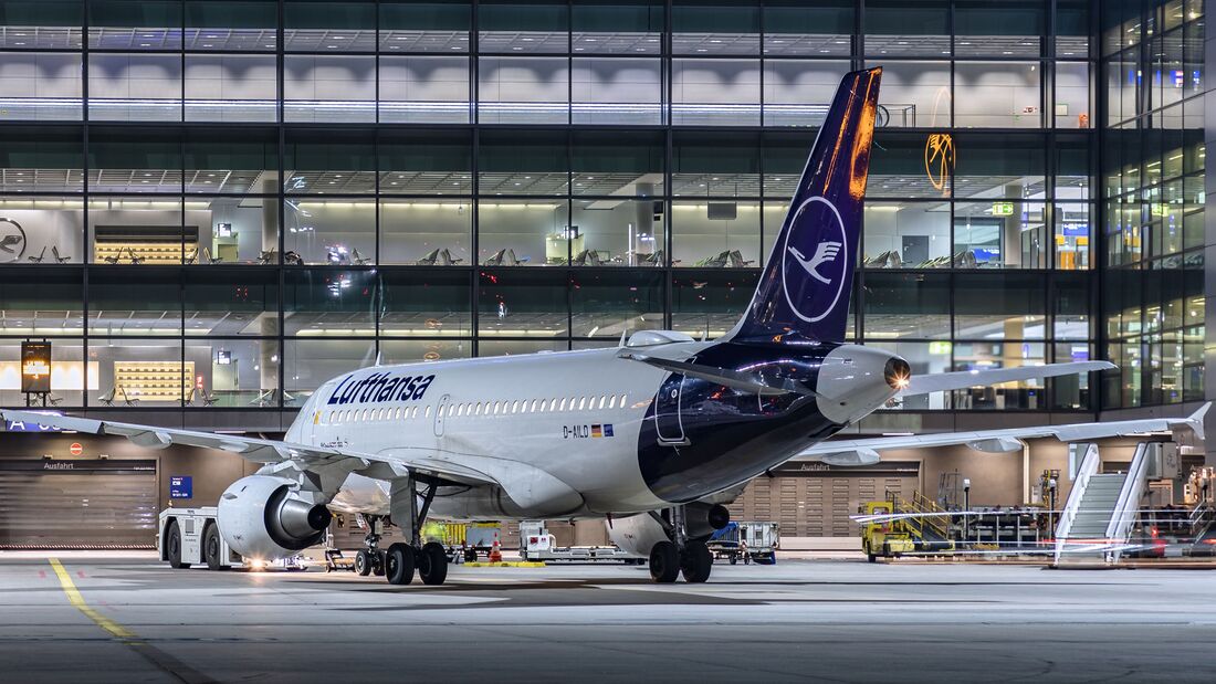 Lufthansa-Airbus in Frankfurt.