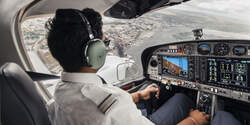 Lufthansa sucht 2000 Piloten.