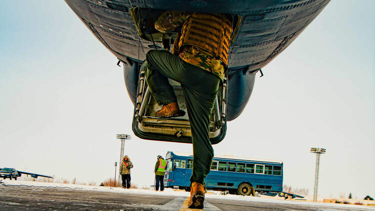 Minot B-52s depart for BTF 23-2