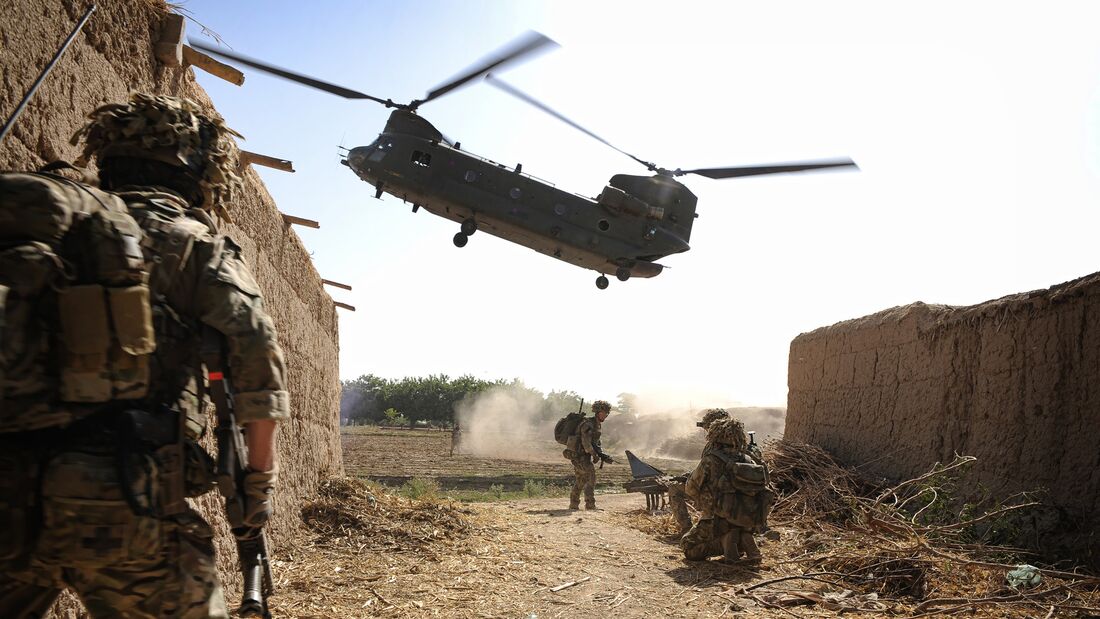 RAF Chinook Extracting Troops in Afghanistan