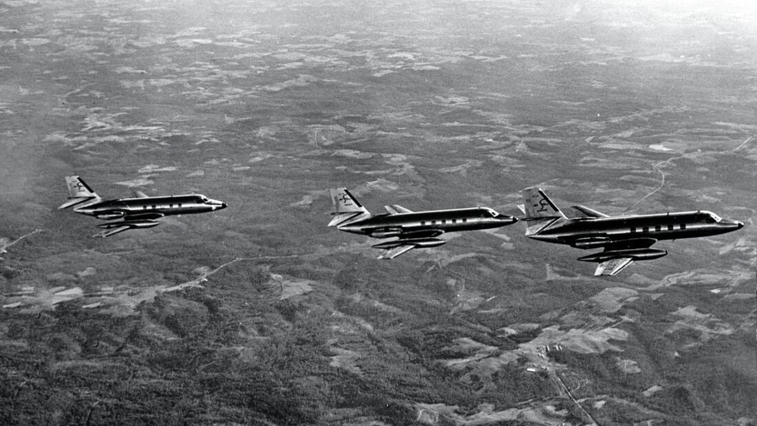 Lockheed CL-329 JetStar: Einer der ersten Business-Jets