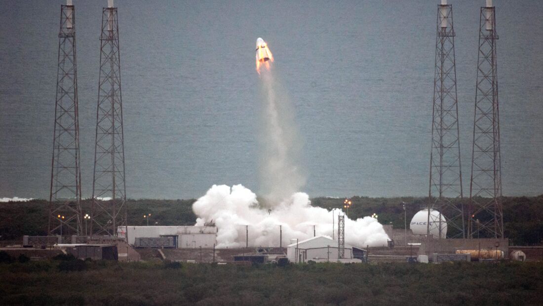 SpaceX testet Rettungssystem der Dragon-Kapsel