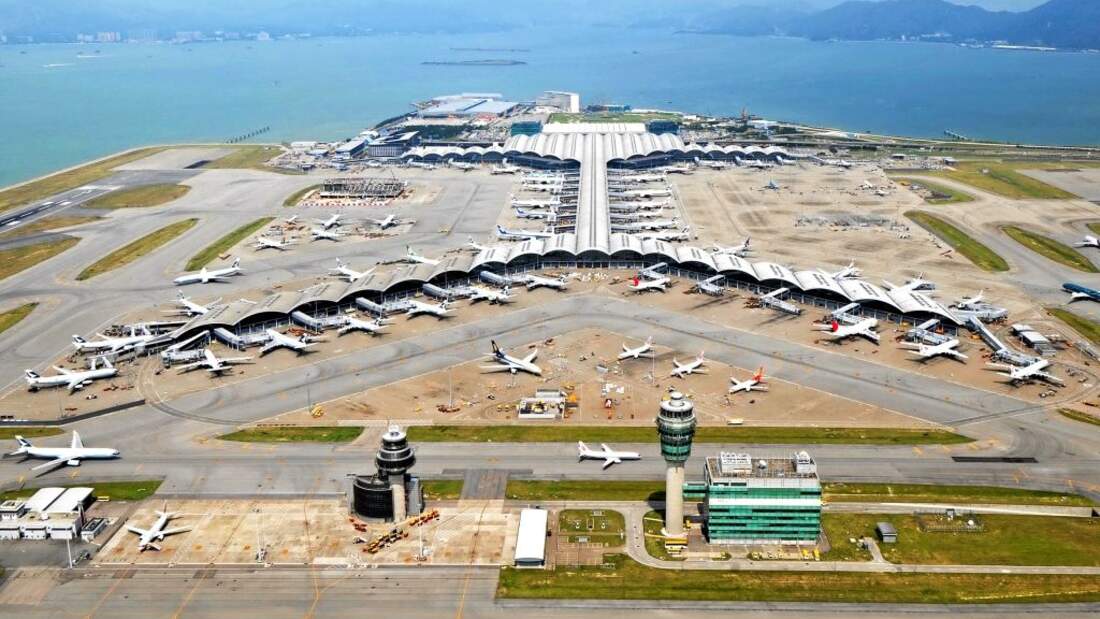 Der Flughafen von Hongkong ist auch am Dienstag wieder zu | FLUG REVUE