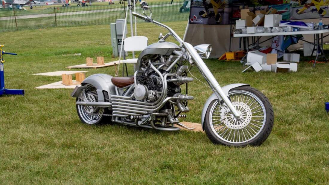 Auszeichnung für P40M in Oshkosh FLUG REVUE