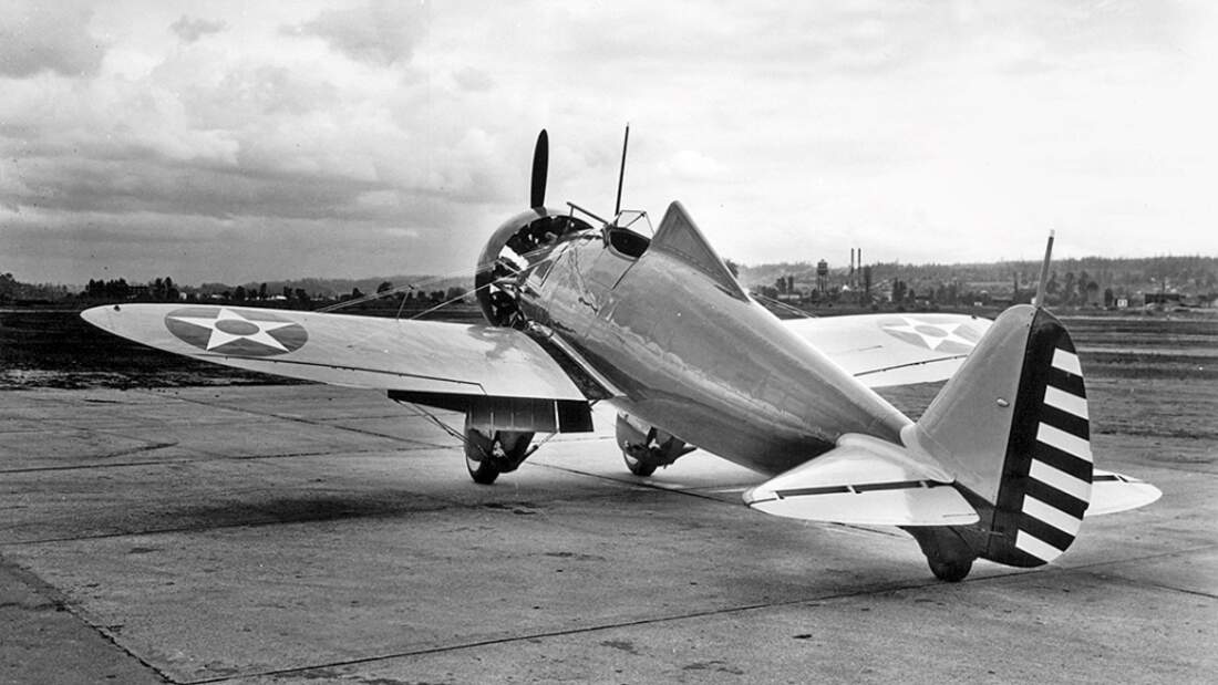 Boeing P26 Peashooter Erster GanzmetallJäger Army Air Corps FLUG