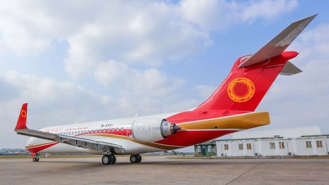 Chengdu Airlines nimmt Liniendienst mit COMAC ARJ21 auf