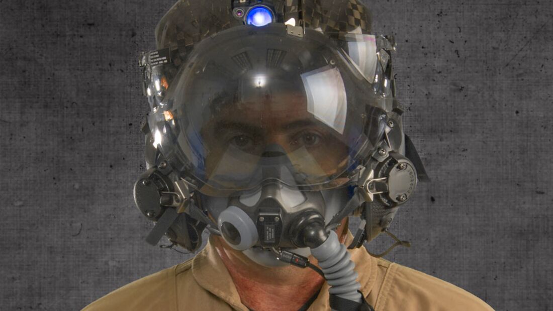 GEN-III-Helm für die F-35 geliefert