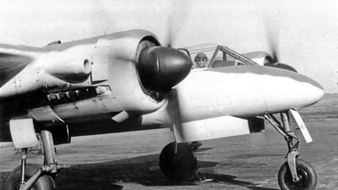 Bomber und Nachtjäger FockeWulf Ta 154 „Moskito“ FLUG REVUE