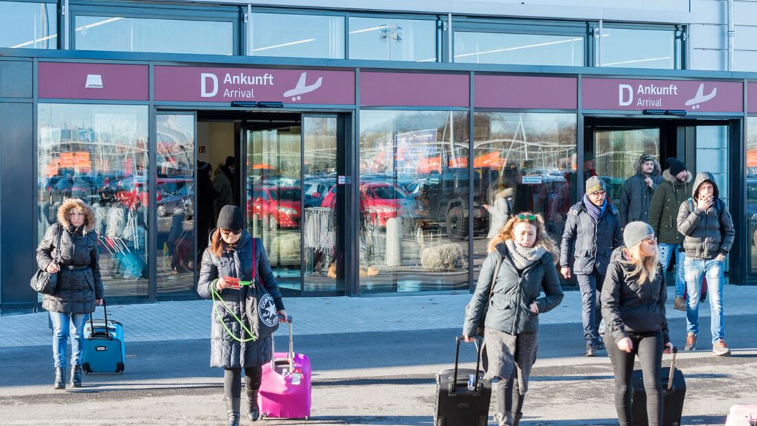 Neues Terminal D am Flughafen Schönefeld eröffnet