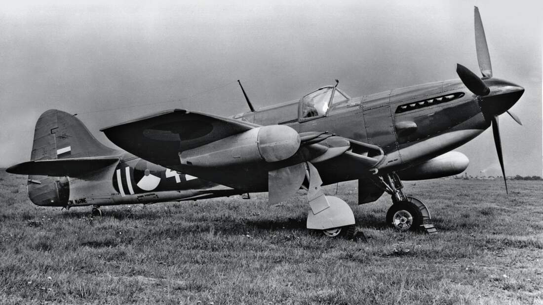 Marineflieger Fairey Firefly FLUG REVUE