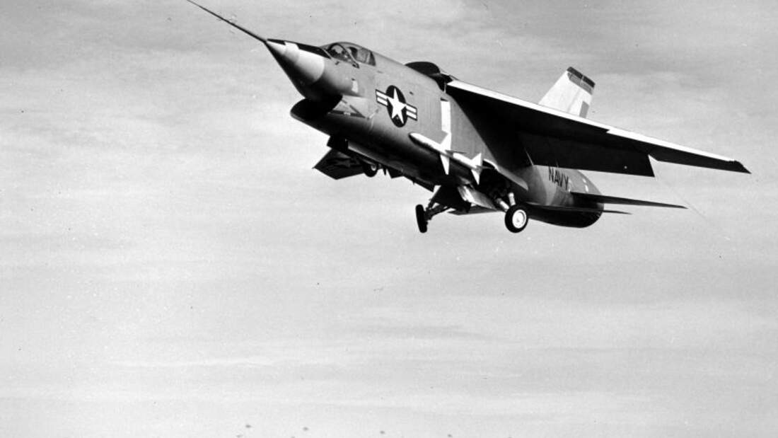 Vought F8U3 Crusader III FLUG REVUE