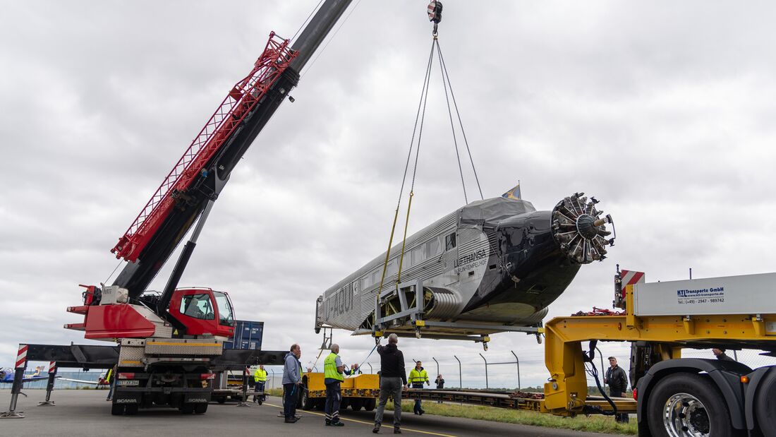 Die Ju 52 D-AQUI ist in Paderborn angekommen | FLUG REVUE