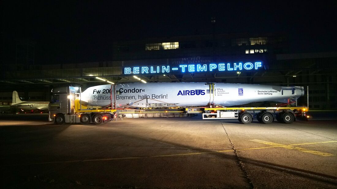 Fw 200 Condor landet in Tempelhof