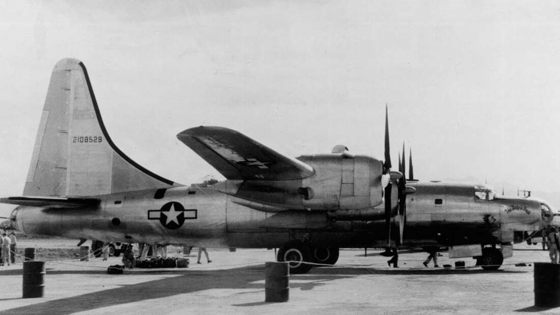 Consolidated B-32 Dominator - FLUG REVUE