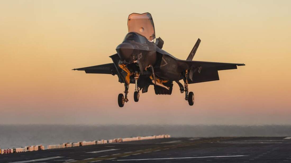 Italien erhält seine erste Lockheed Martin F-35B - FLUG REVUE