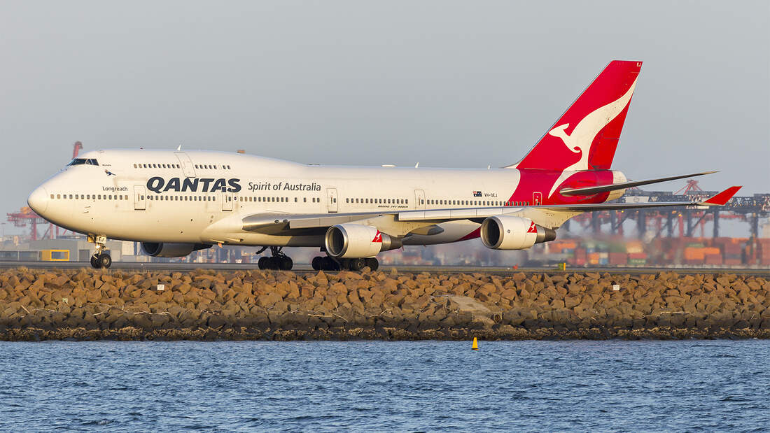 Känguruh Als Abschiedsgruß: Letzte Qantas-747 Verlässt Australien ...