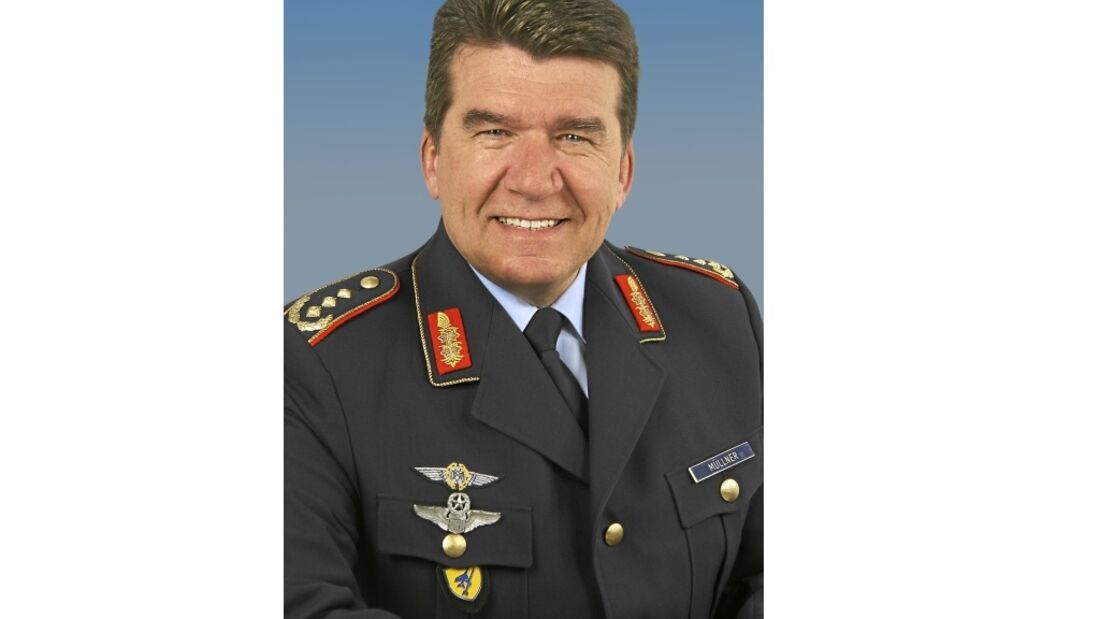 Generalleutnant Karl Müllner im Gespräch